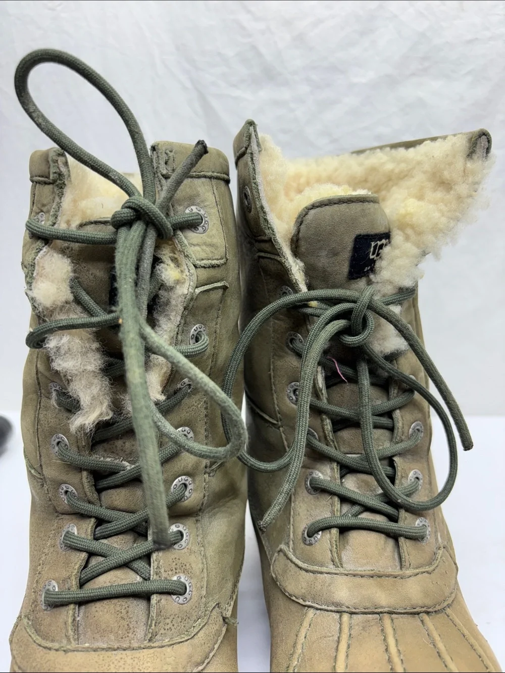 UGG Event Natural Shearling Lined Boot Interior, size 9